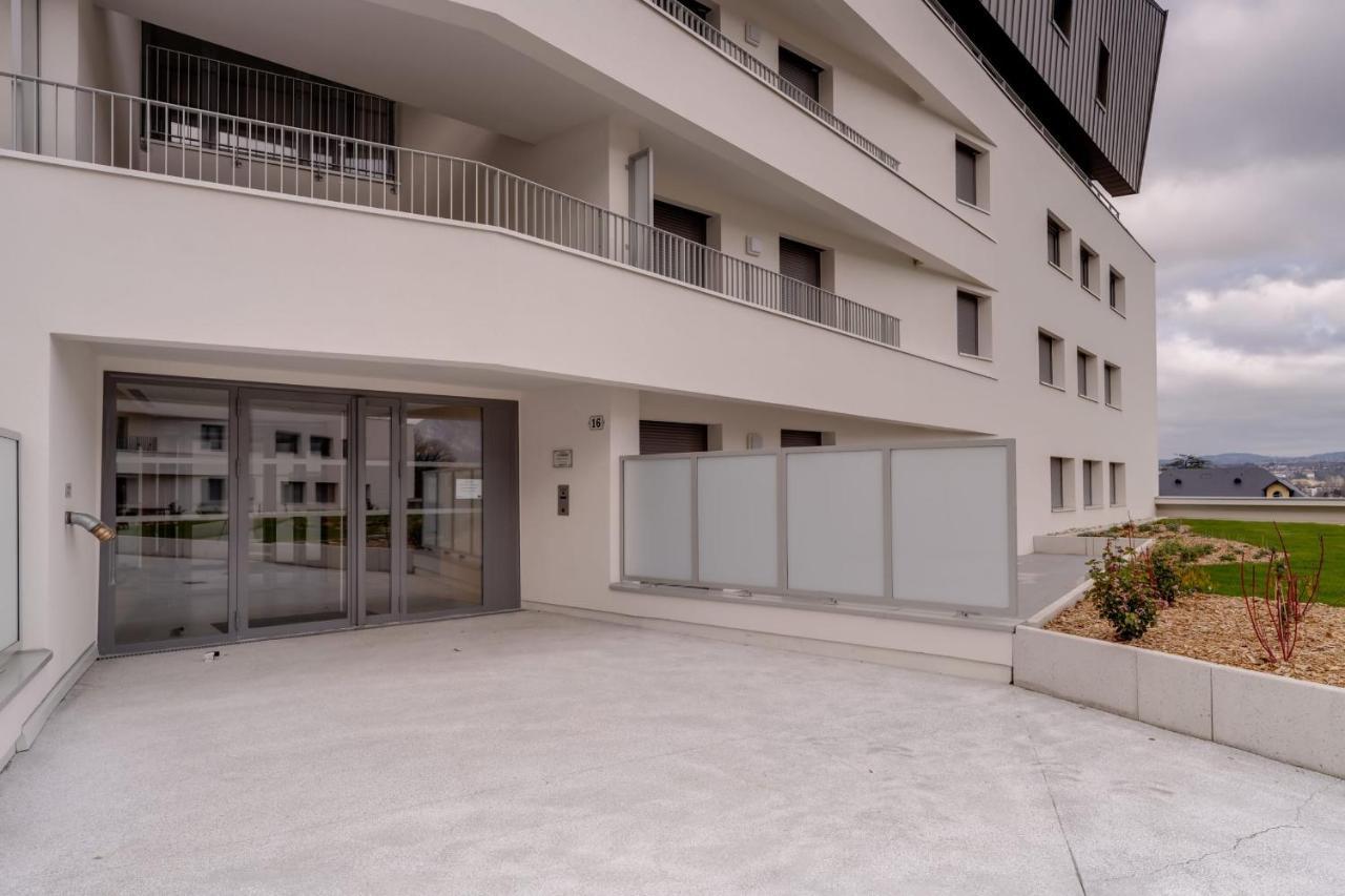 فيلا Le 305 - T3 With Garage And Beautiful Terrace آنسي المظهر الخارجي الصورة
